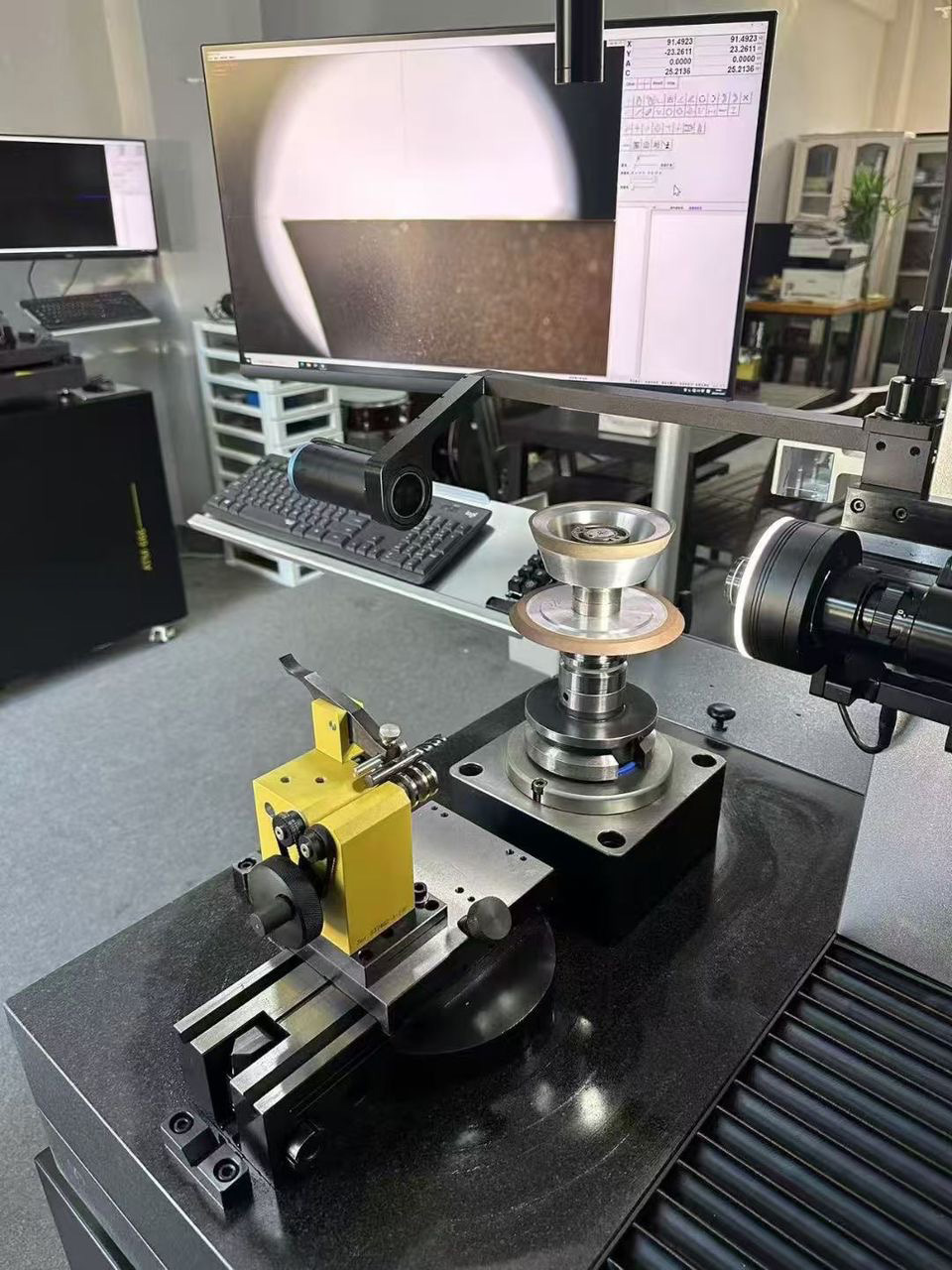 Toollense Type F – horizontale Werkzeugaufnahme und SK50-Spindel